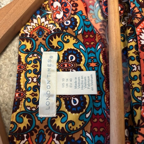London Times Size 14 poly/spandex boho dress in excellent near new condition - Picture 7 of 13
